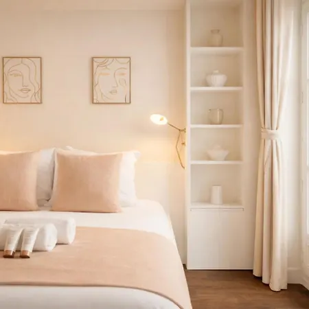 Apartment Notre Dame - Prestige With Lift And Terrace For 2 *