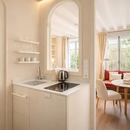 Notre Dame - Prestige With Lift And Terrace For 2 Apartment
